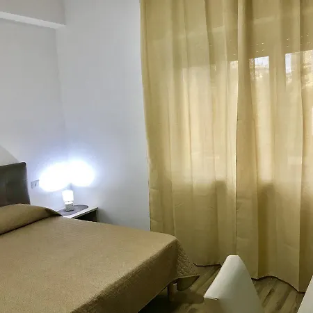 Alojamento de Acomodação e Pequeno-almoço Caruso 2*